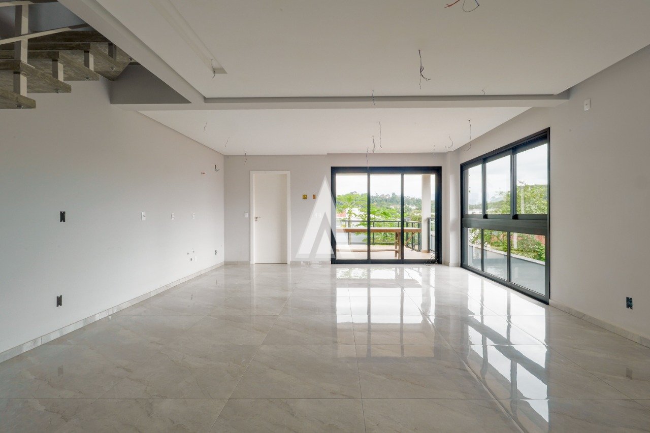 Sobrado geminado com 1 suíte e 2 quarto(s) à venda no bairro Costa e Silva em Joinville-SC por R$1.100.000,00. — foto 2