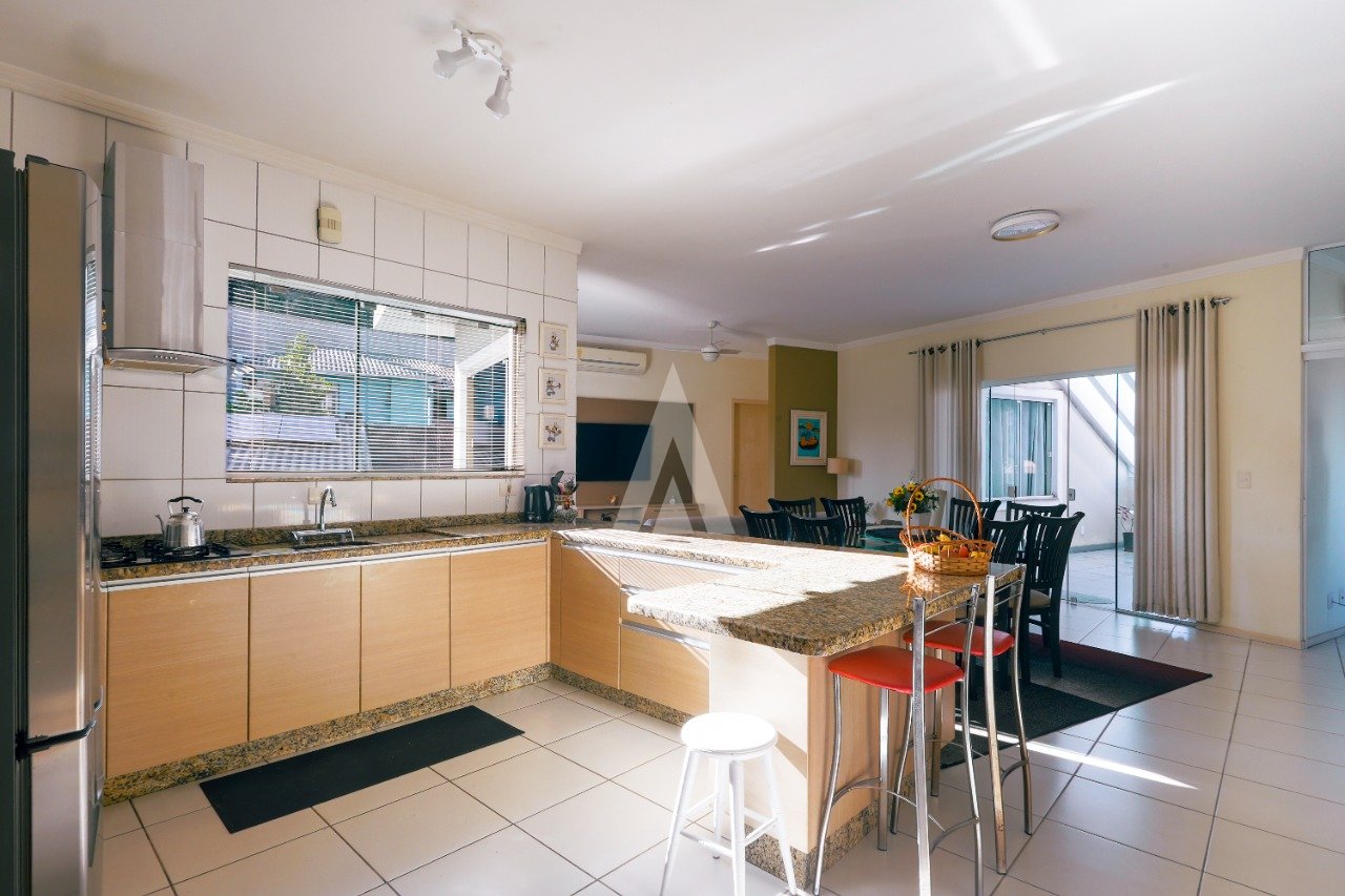 Sobrado à venda no bairro Boa Vista, em Joinville-SC, por R$ 2.300.000,00. — foto 5