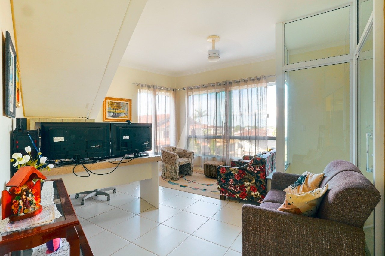 Sobrado à venda no bairro Boa Vista, em Joinville-SC, por R$ 2.300.000,00. — foto 7
