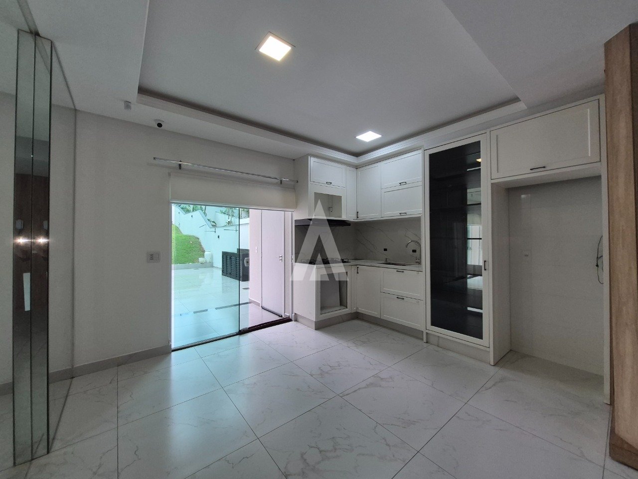 Sobrado geminado com 1 suíte e 2 quartos à venda no bairro Glória em Joinville-SC por R$820.000,00. — foto 5