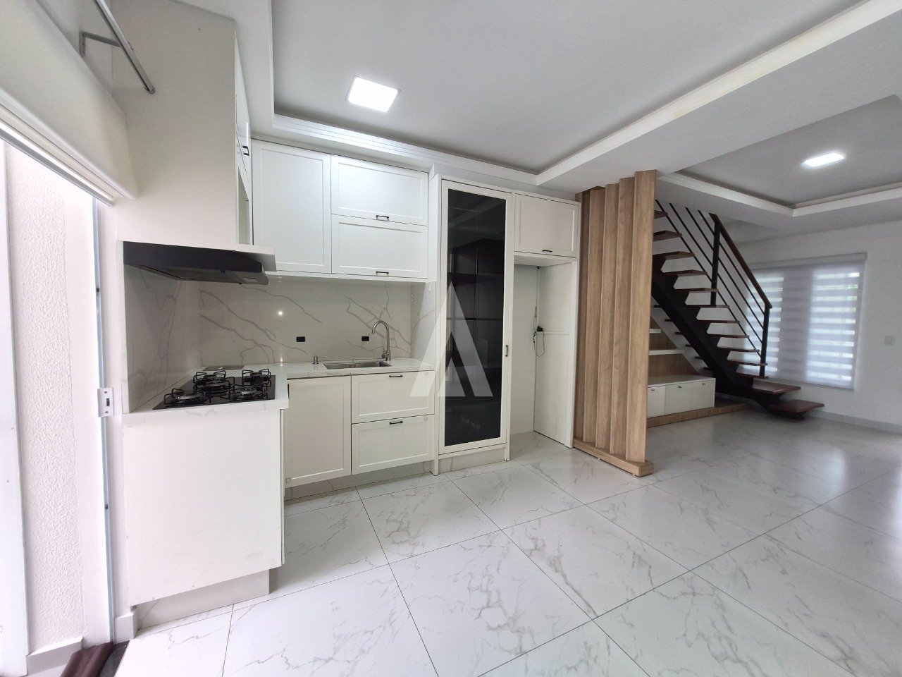 Sobrado geminado com 1 suíte e 2 quartos à venda no bairro Glória em Joinville-SC por R$820.000,00. — foto 7