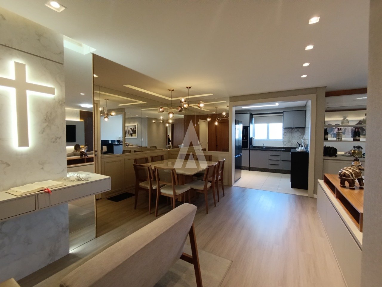 Apartamento com 1 suíte mais 2 quartos à venda no bairro América em Joinville, por R$ 975.000,00. — foto 2