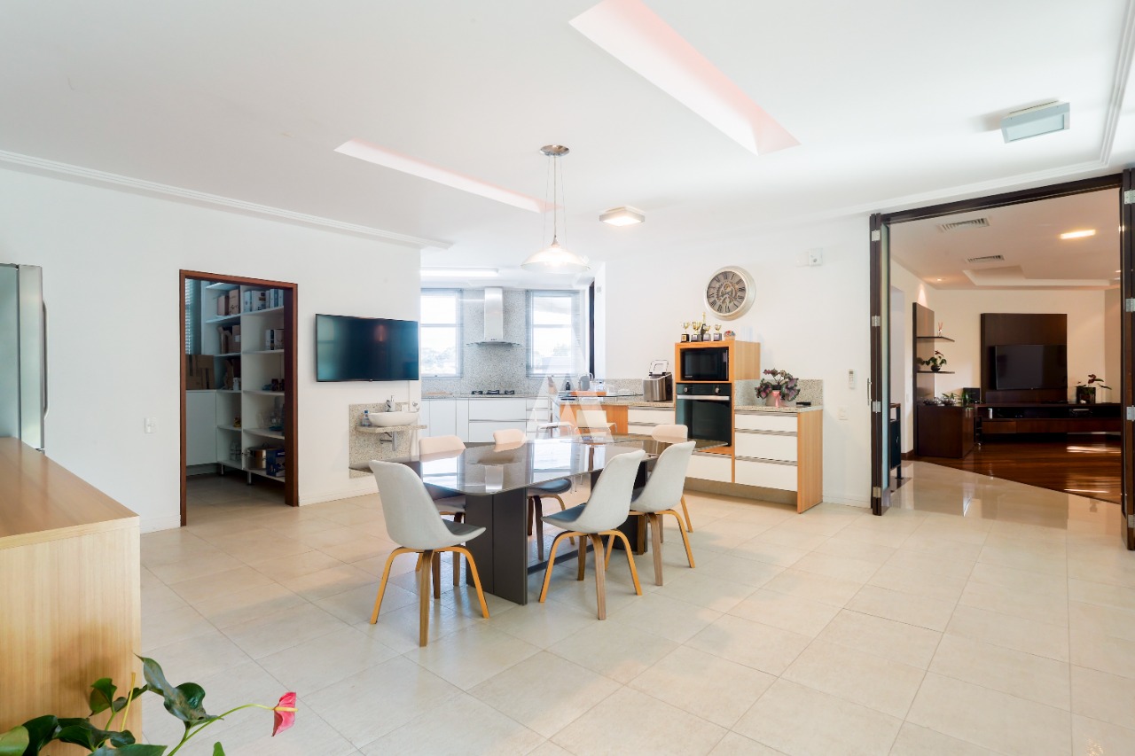Casa no Condomínio Ecológico Orleans com 5 suítes à venda no bairro América em Joinville-SC por R$ 6.000.000,00. — foto 7