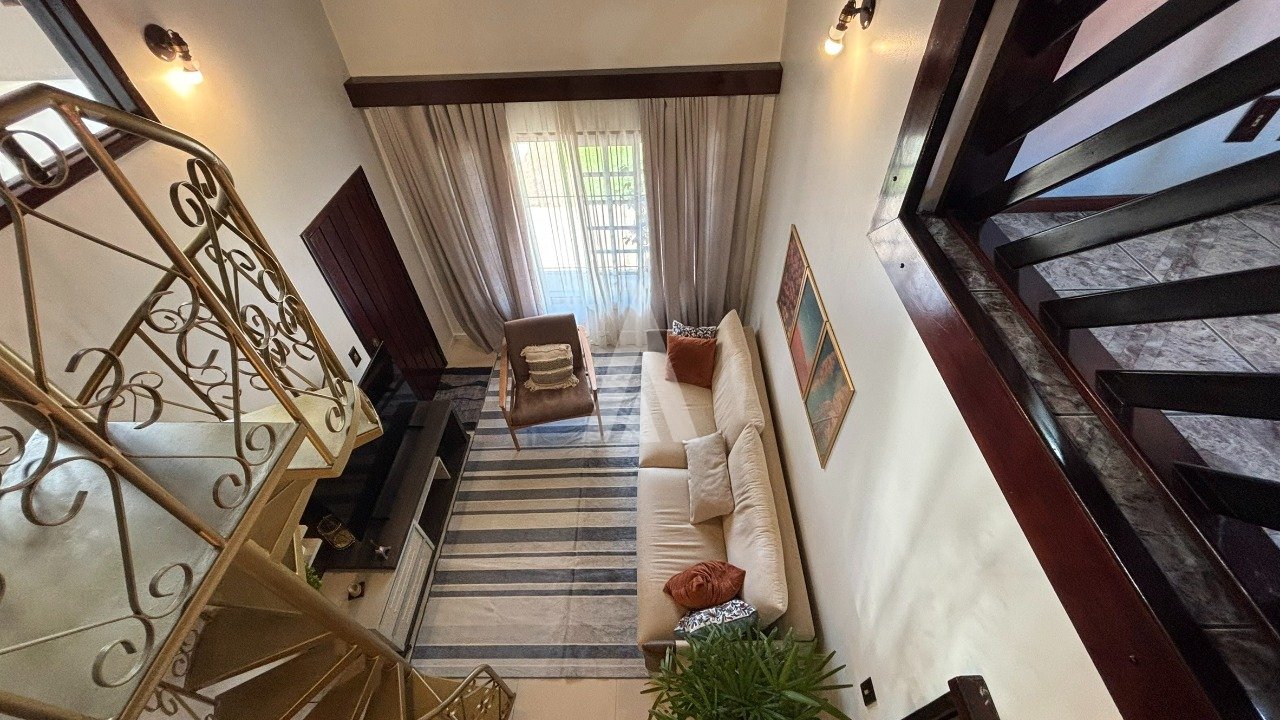 Casa com 1 suíte e 2 quartos à venda no bairro Santa Catarina em Joinville-SC por R$990.000,00. — foto 5