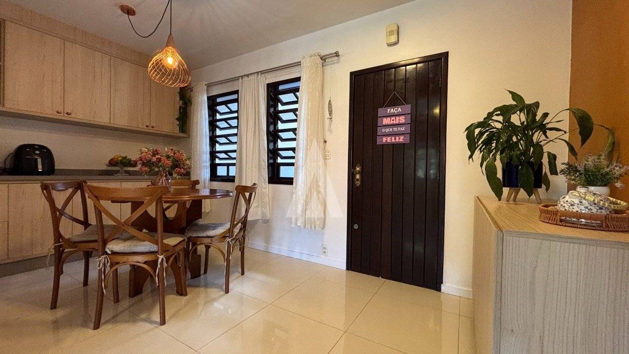 Casa com 1 suíte e 2 quartos à venda no bairro Santa Catarina em Joinville-SC por R$990.000,00. — foto 7
