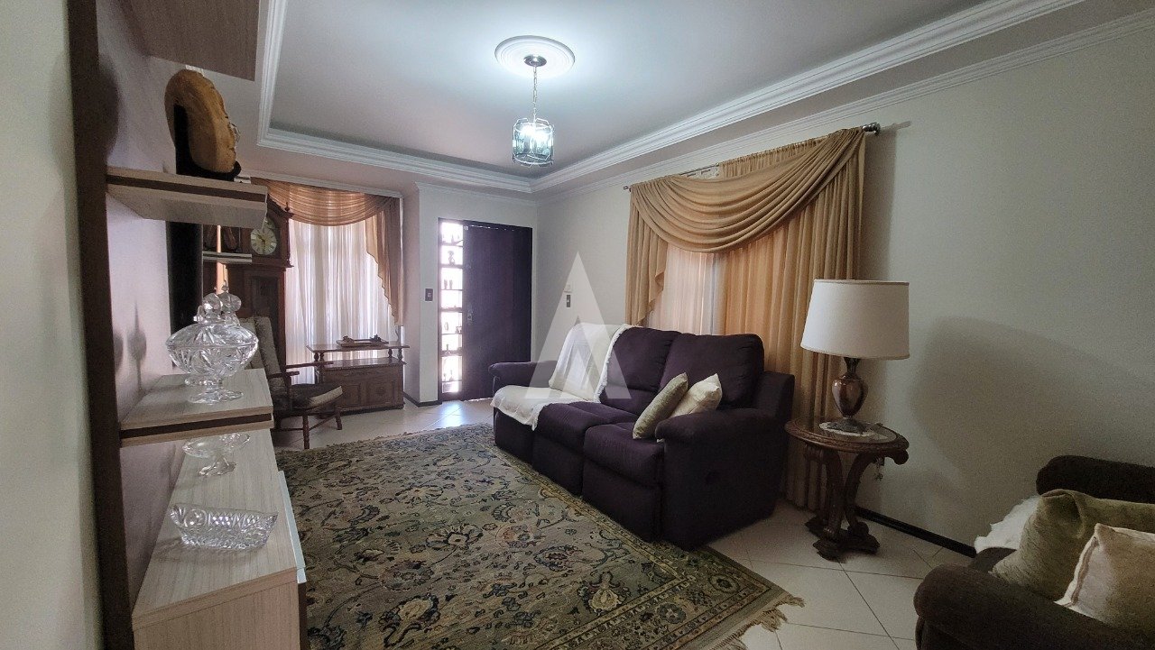 Casa plana com 2 suítes mais 2 quartos à venda no bairro Saguaçu em Joinville - SC por R$ 1.130.000,00. — foto 4