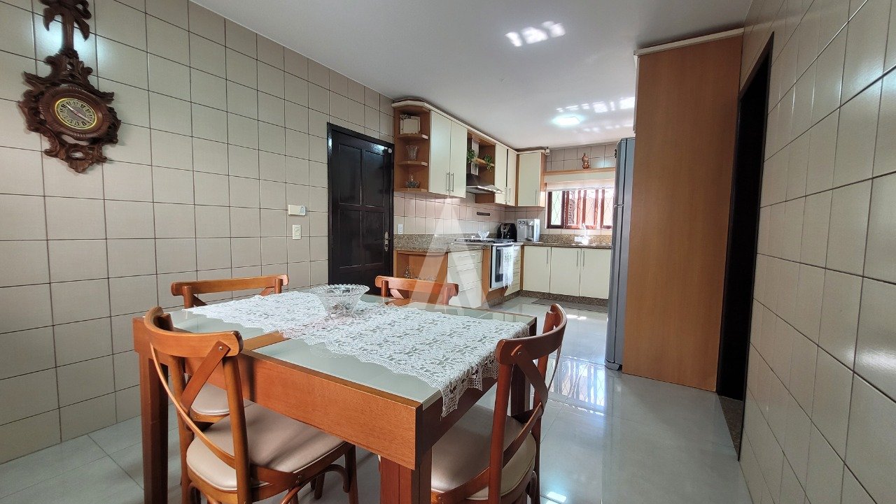 Casa plana com 2 suítes mais 2 quartos à venda no bairro Saguaçu em Joinville - SC por R$ 1.130.000,00. — foto 5
