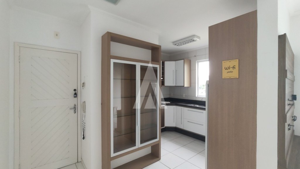 Apartamento à venda com 2 quartos, sendo 1 suíte, no bairro Bom Retiro, em Joinville-SC, por R$ 395.000,00. — foto 7