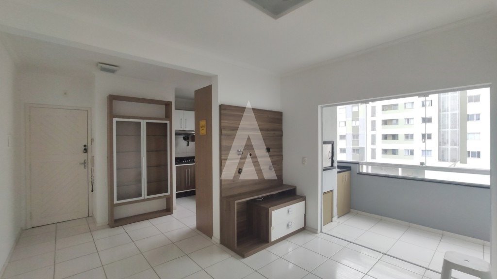 Apartamento à venda com 2 quartos, sendo 1 suíte, no bairro Bom Retiro, em Joinville-SC, por R$ 395.000,00. — foto 6