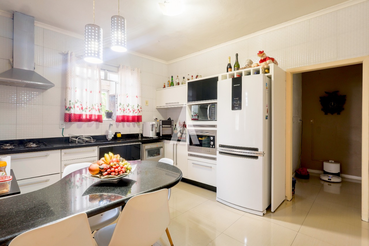 Casa plana com 1 suíte e 2 quartos à venda no bairro Bucarein em Joinville-SC por R$ 950.000,00. — foto 3