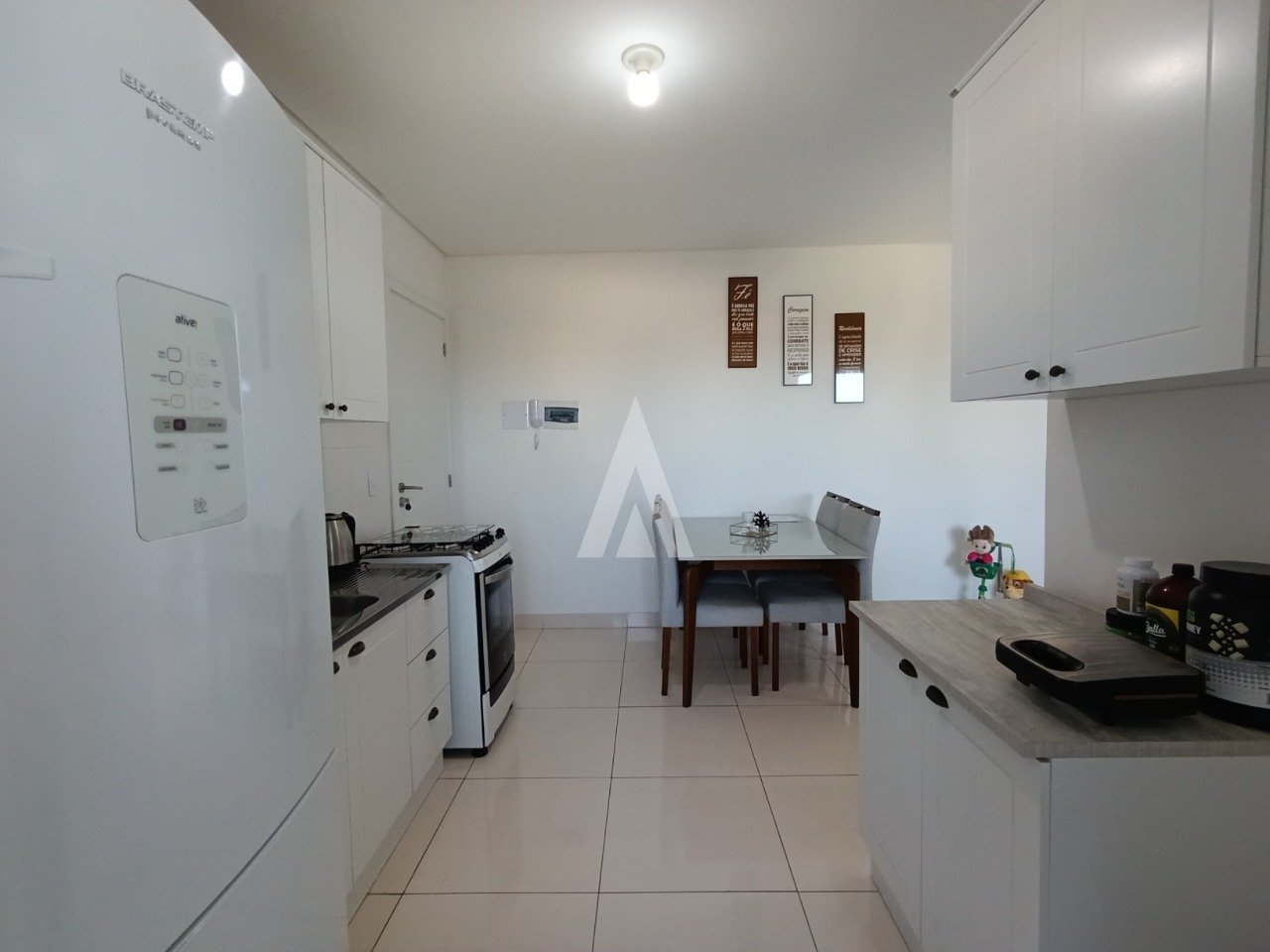 Apartamento com 1 suíte mais 1 quarto à venda no bairro Iririú, em Joinville - SC, por R$ 385.000,00. — foto 5
