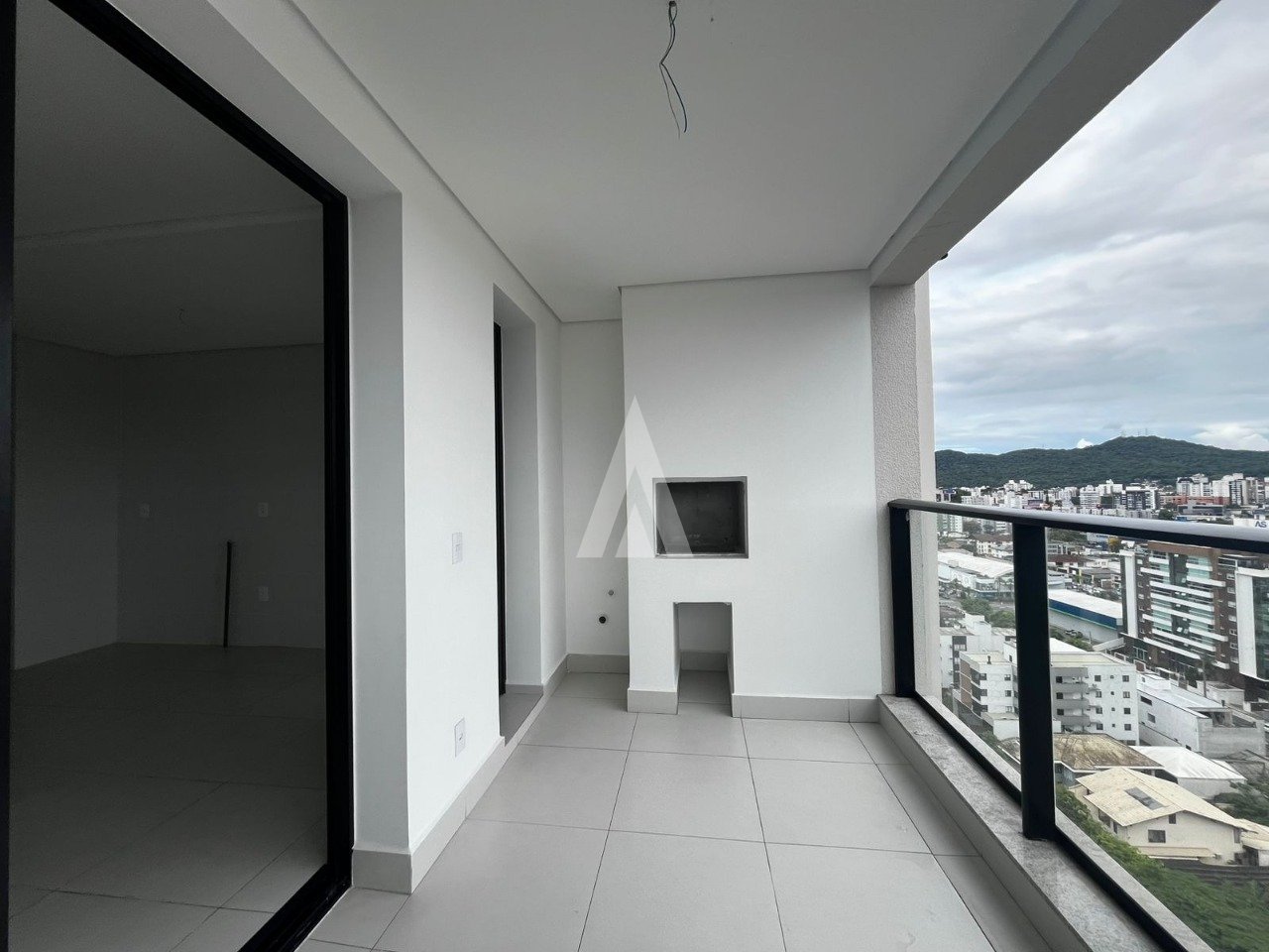 Apartamento com 1 suíte e 2 quartos à venda no bairro Santo Antônio, em Joinville-SC, por R$ 900.000,00. — foto 4