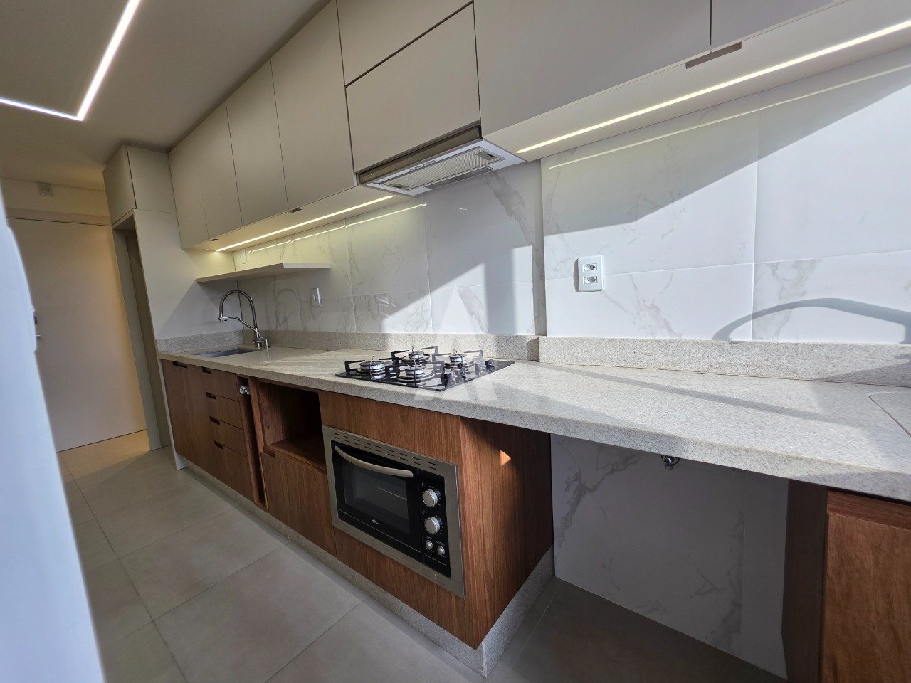 Apartamento com 1 suíte e 1 quarto à venda no bairro Anita Garibaldi em Joinville-SC por R$550.000,00. — foto 6