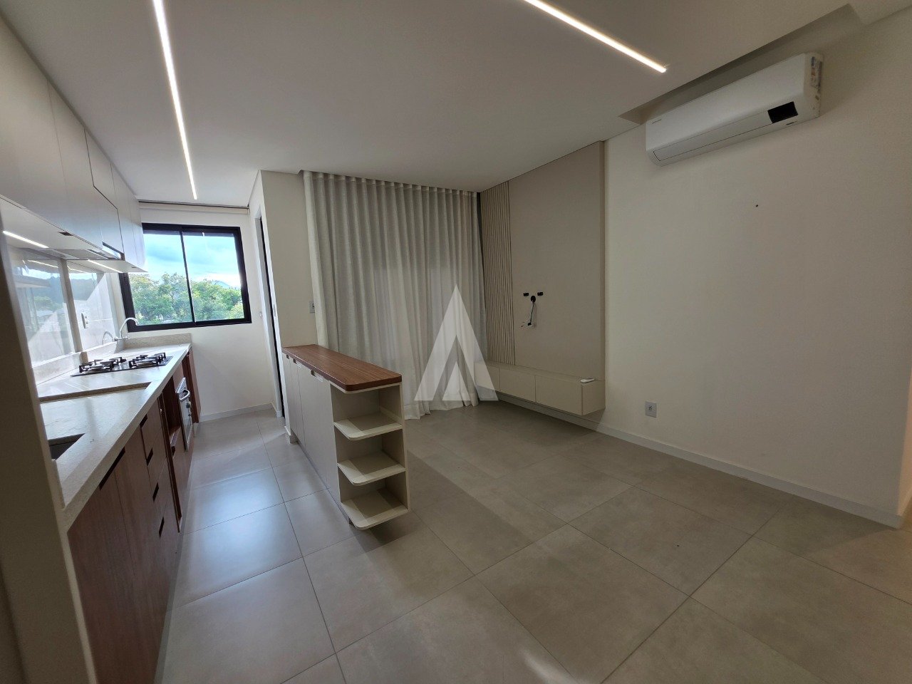 Apartamento com 1 suíte e 1 quarto à venda no bairro Anita Garibaldi em Joinville-SC por R$550.000,00. — foto 2