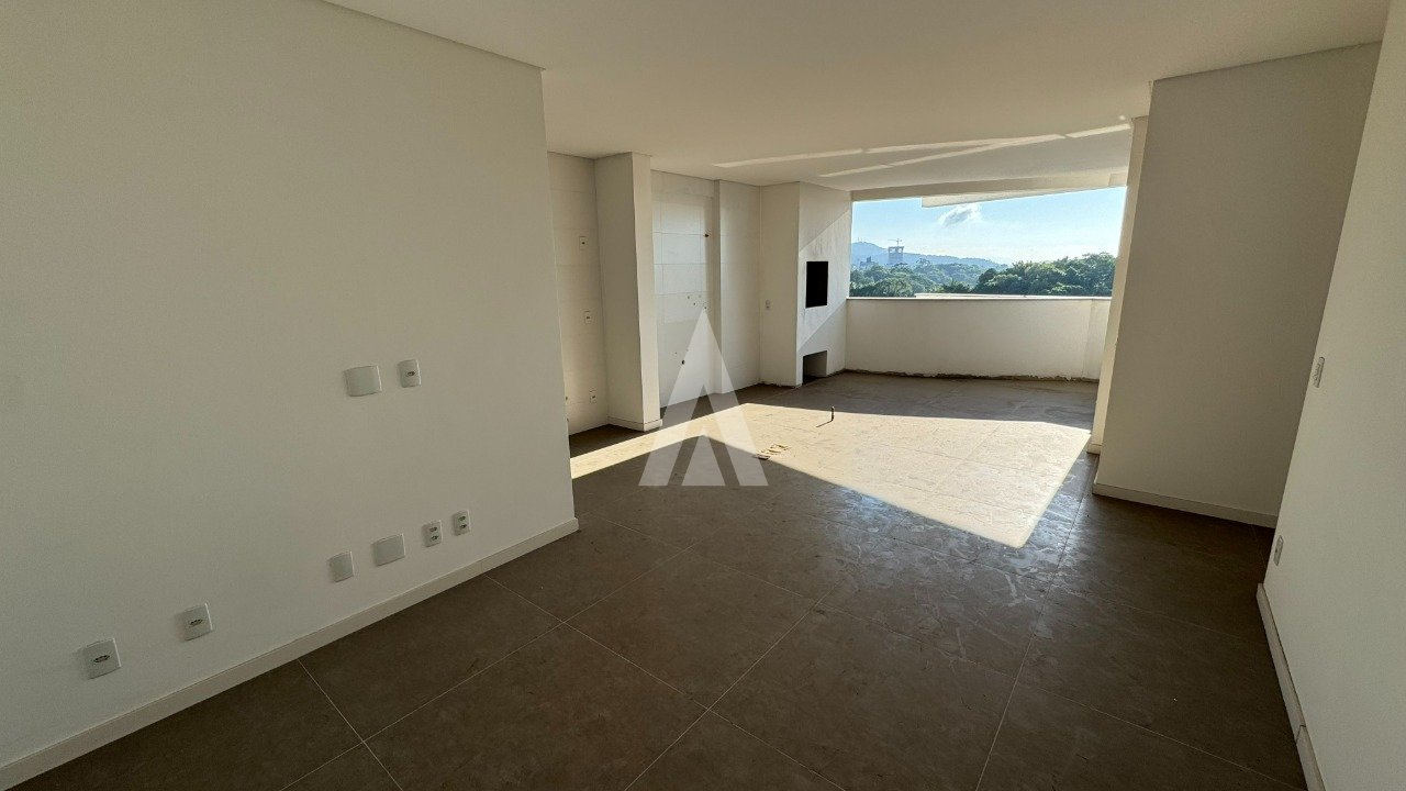 Apartamento com 1 suíte e 2 quartos à venda no bairro Anita Garibaldi em Joinville-SC por R$690.000,00. — foto 2