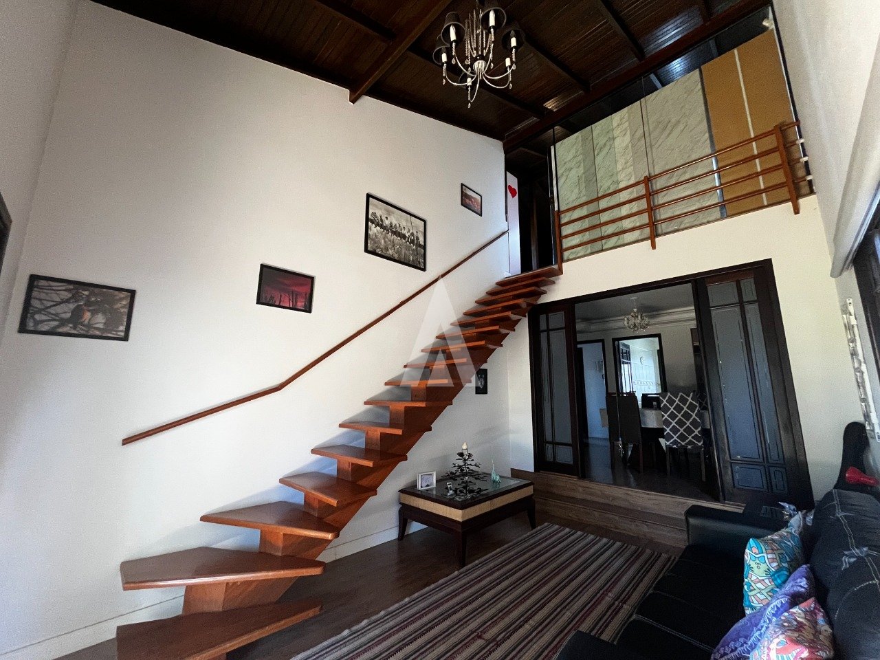 Casa com 1 suíte e 2 quartos à venda no bairro Iririú em Joinville-SC por R$750.000,00. - foto 1